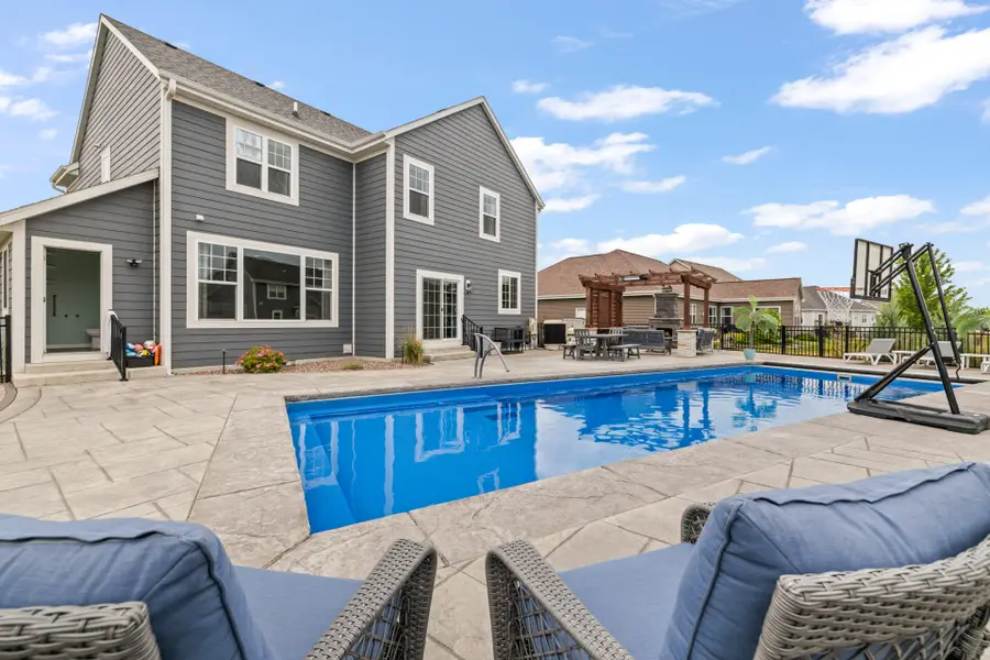 1384 Bluestem Trl, Oconomowoc, WI 53066 - #3