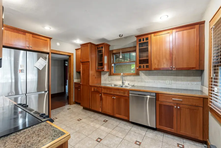 2147 N 53rd St, Milwaukee, WI 53208 - #3