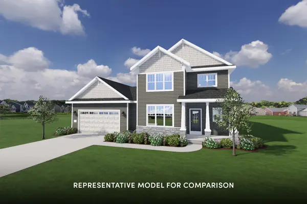 620 Standing Stone Dr, Waukesha, WI 53189