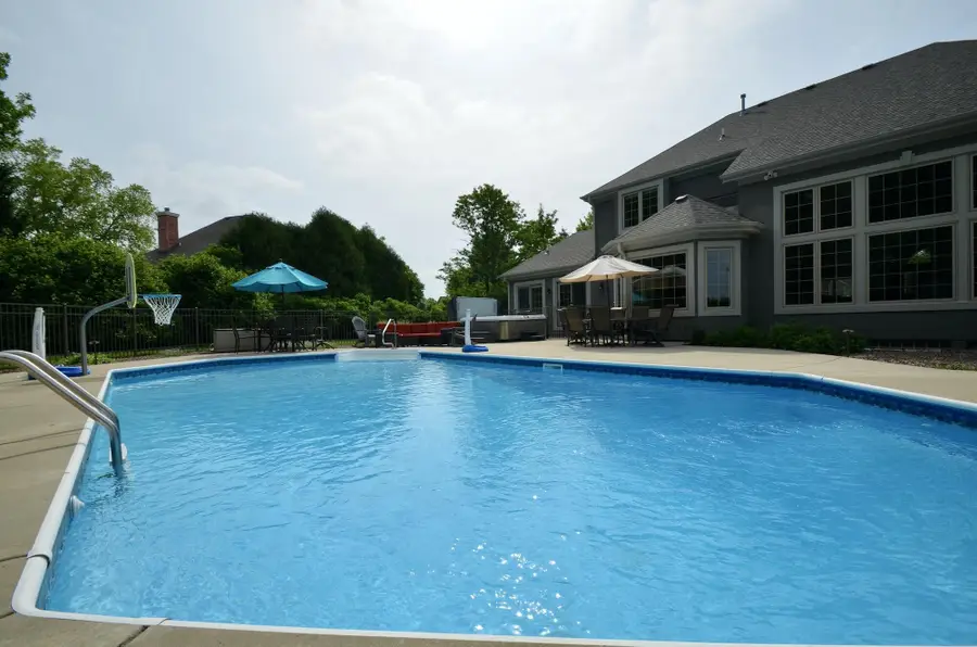 N34W33394 Hickory Ln, Nashotah, WI 53058 - #3