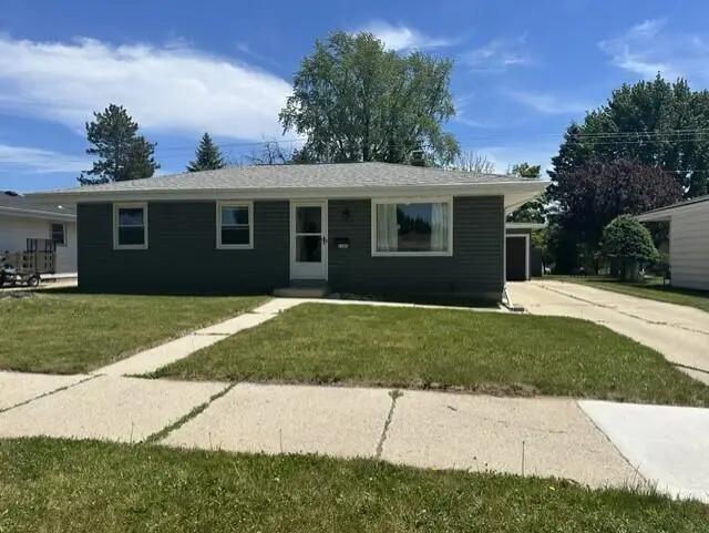 3305 S 18th St, Sheboygan, WI 53081 - #1