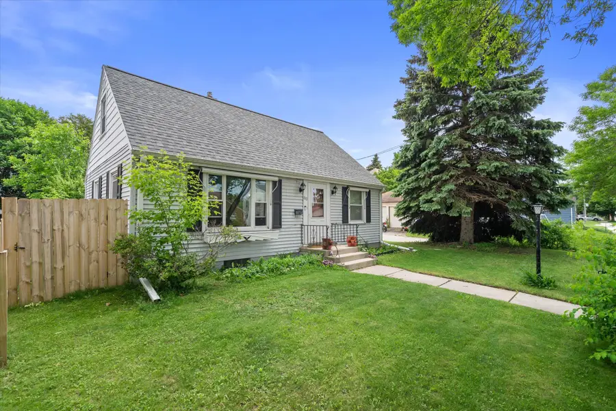 1313 S 20th St, Sheboygan, WI 53081 - #3