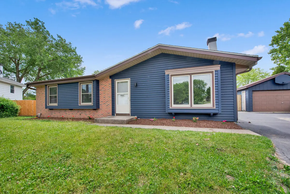2905 Lake Vista Ct, Caledonia, WI 53402 - #1