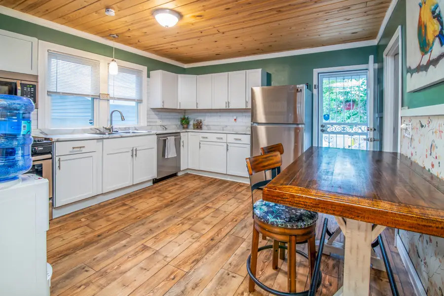 609 Emmet St, Watertown, WI 53094 - #2