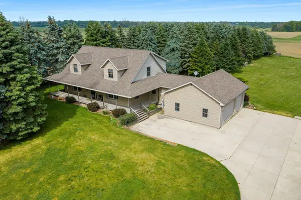 8735 County Highway B Hwy, Mishicot, WI 54241
