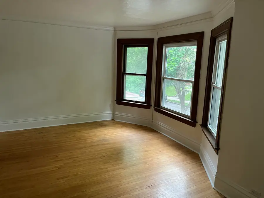 734 S 31st St, Milwaukee, WI 53215 - #3