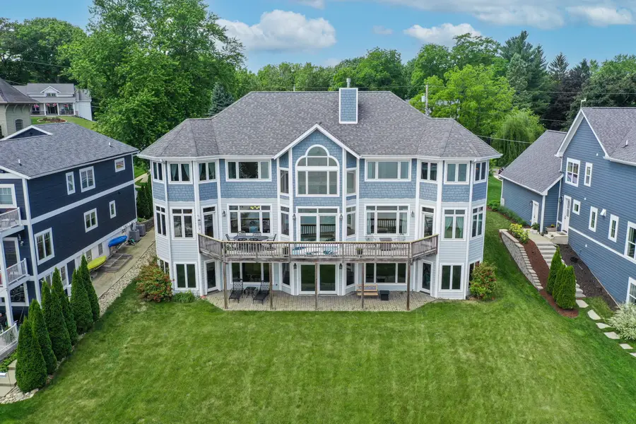 3711 Lake St, Burlington, WI 53105 - #3