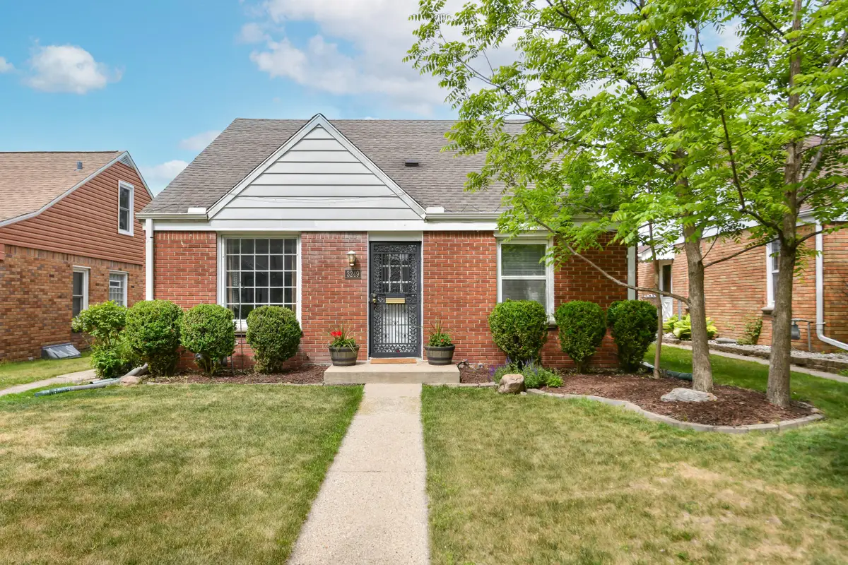 3249 N 79th St, Milwaukee, WI 53222 - #1