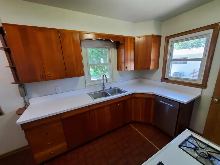903 Werner St, Watertown, WI 53098 - #3