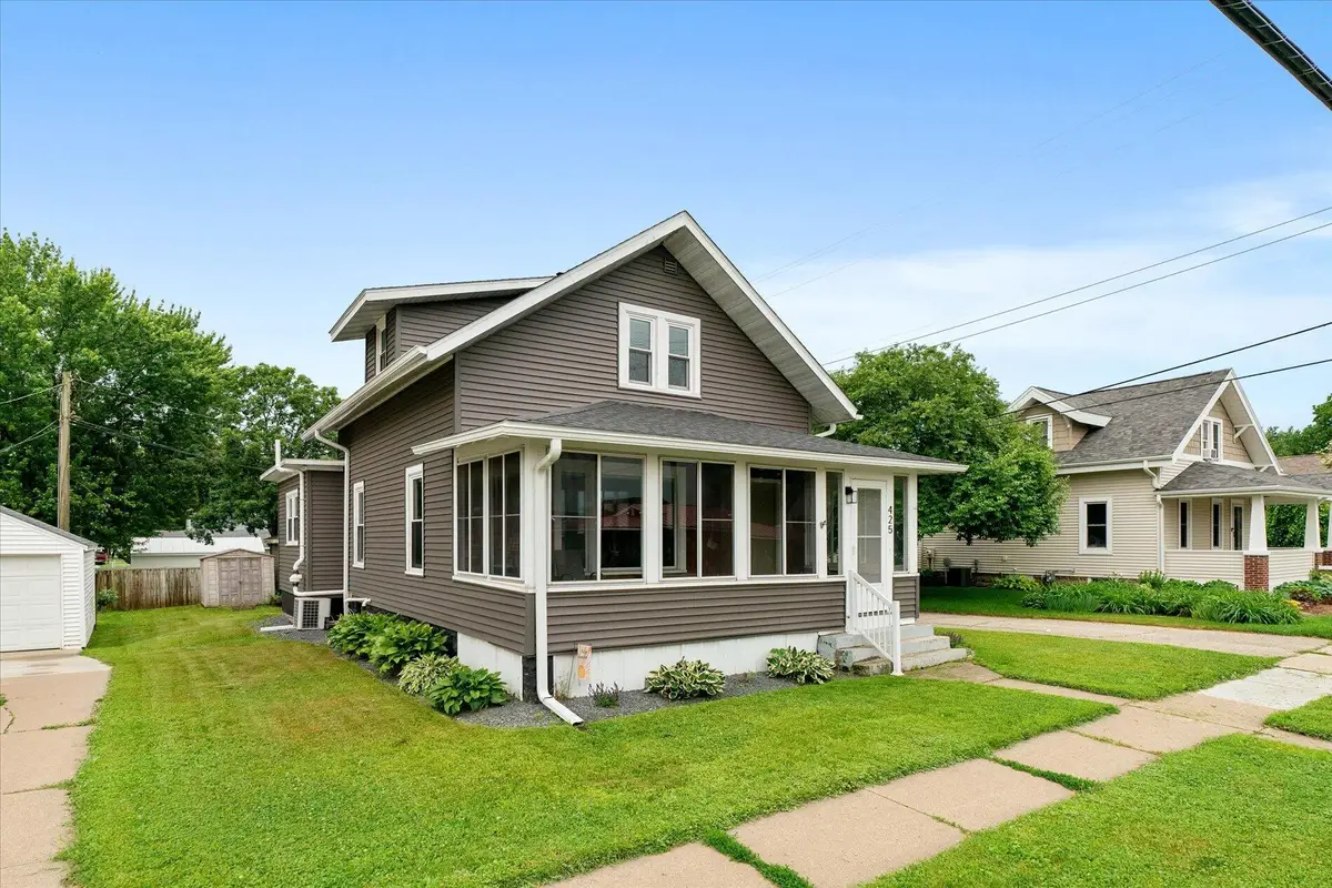 425 Garland St E, West Salem, WI 54669 - #1