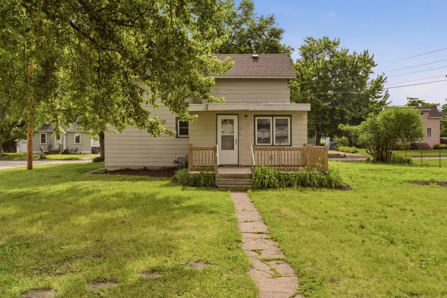 2737 Hamilton St, La Crosse, WI 54603 - #2