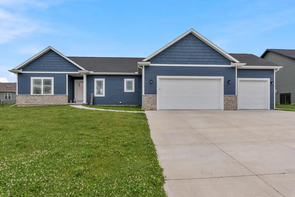 1074 Crystal Ln, Mayville, WI 53050 - #1