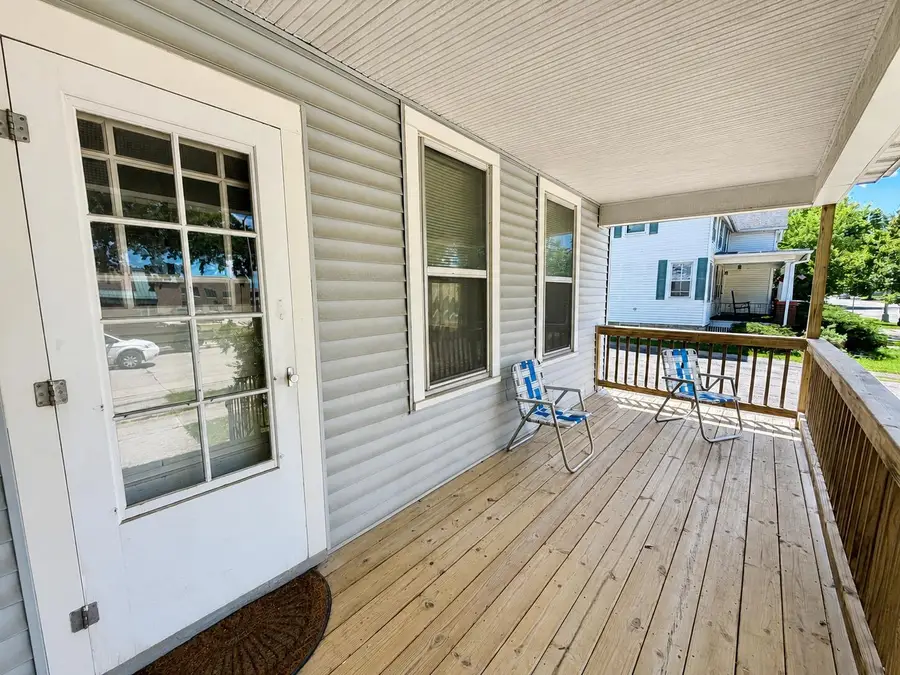 369 Linden St, Fond Du Lac, WI 54935 - #2