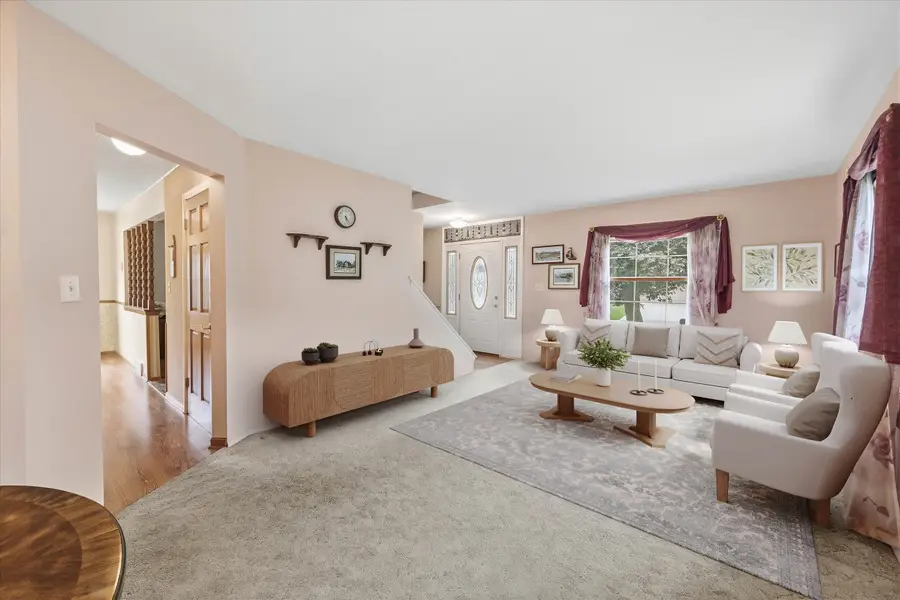 1542 N Lakeview Ave, Port Washington, WI 53074 - #2