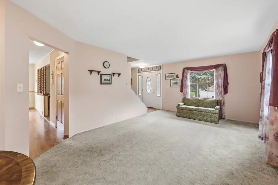 1542 N Lakeview Ave, Port Washington, WI 53074 - #3