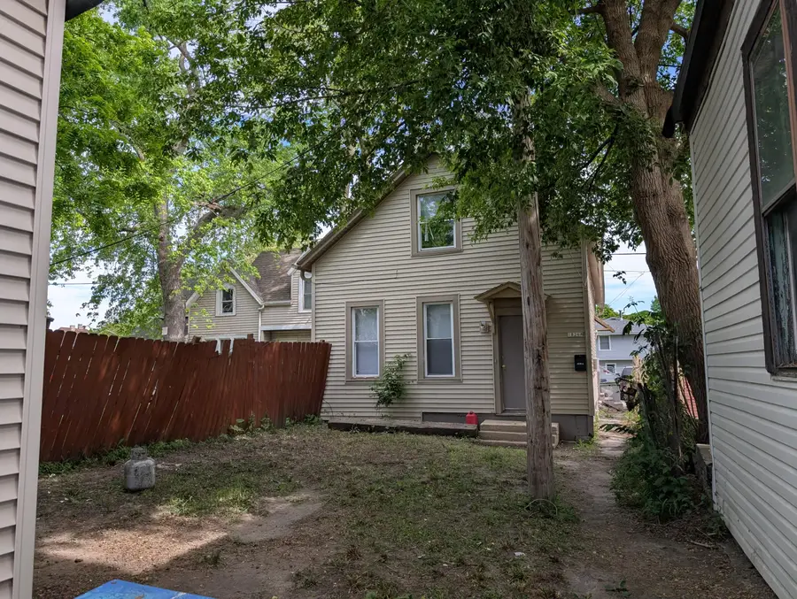 1826 W State St, Milwaukee, WI 53233 - #3