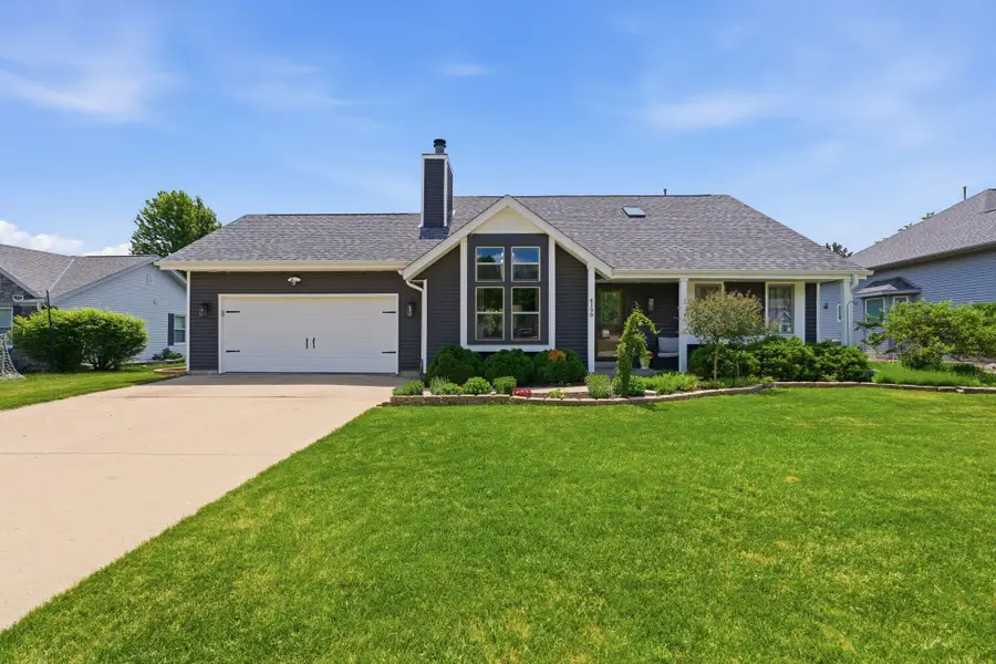 4199 W Hilltop Ln, Franklin, WI 53132 - #2