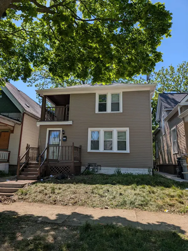 3035 N 10th St, Milwaukee, WI 53206