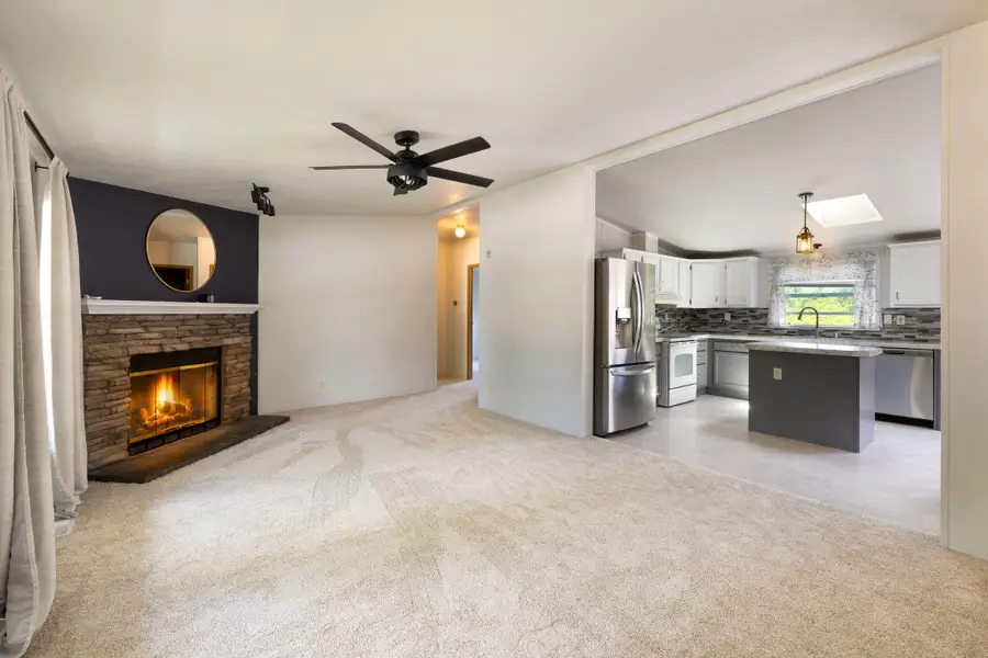 634 N Wisconsin St, Port Washington, WI 53074 - #2