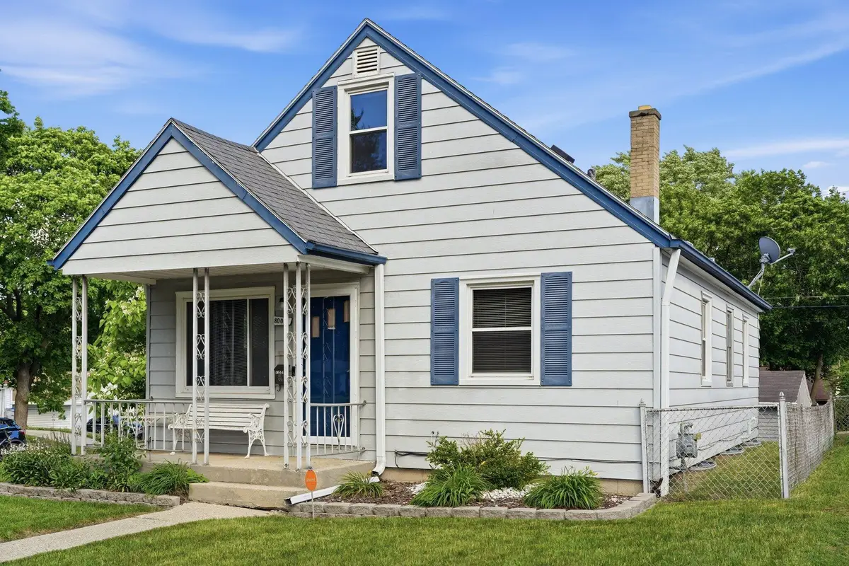 8001 W Kathryn Ave, Milwaukee, WI 53218 - #1