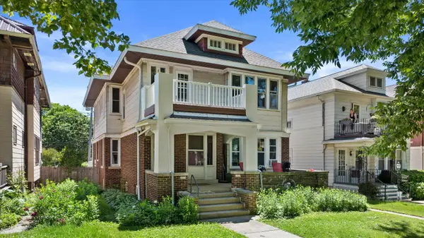 3932 N Maryland Ave, Shorewood, WI 53211