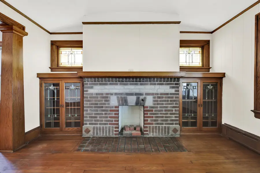 2762 S Linebarger Ter, Milwaukee, WI 53207 - #2