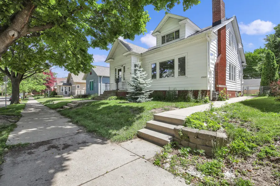 2762 S Linebarger Ter, Milwaukee, WI 53207 - #3