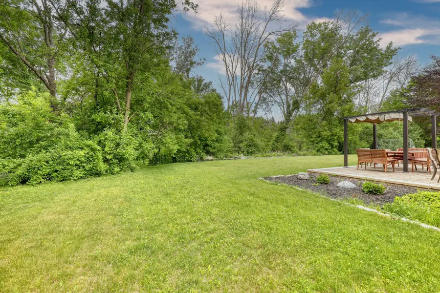820 W Clovernook Ln, Glendale, WI 53217 - #3