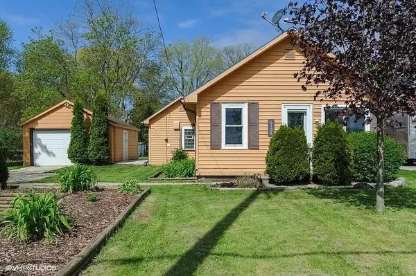 6108 54 Ave, Kenosha, WI 53142