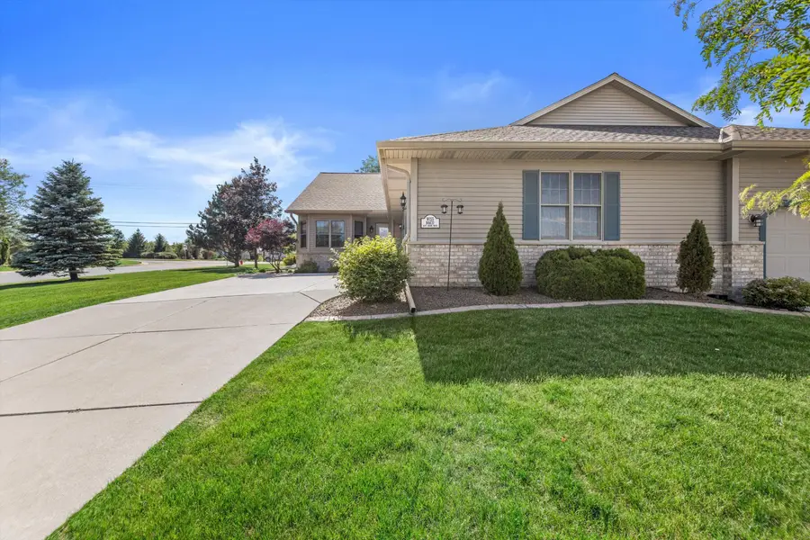 W155N6631 Blue Heron Dr, Menomonee Falls, WI 53051 - #3