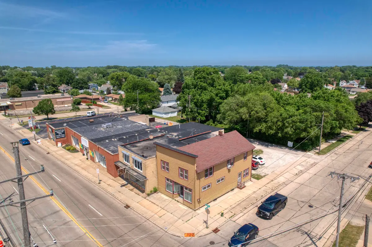 3401 Douglas Ave, Racine, WI 53402 - #1