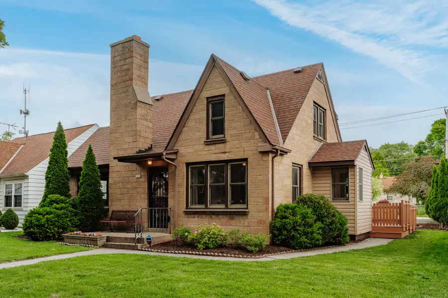 3450 N 89th St, Milwaukee, WI 53222 - #2