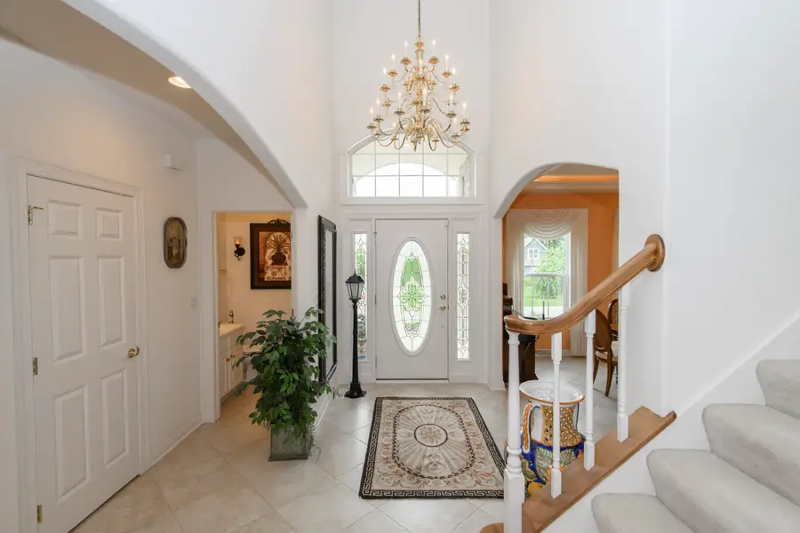 W291N4273 Prairie Wind Cir N, Delafield, WI 53072 - #2