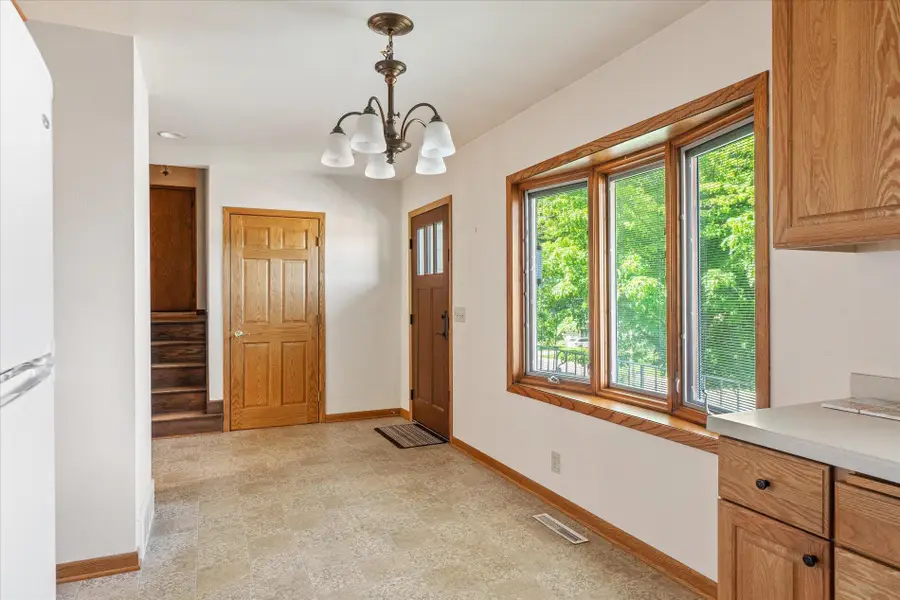 3421 Cliffside Dr, Shelby, WI 54601 - #3