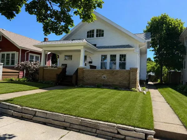 1315 Arthur Ave, Racine, WI 53405