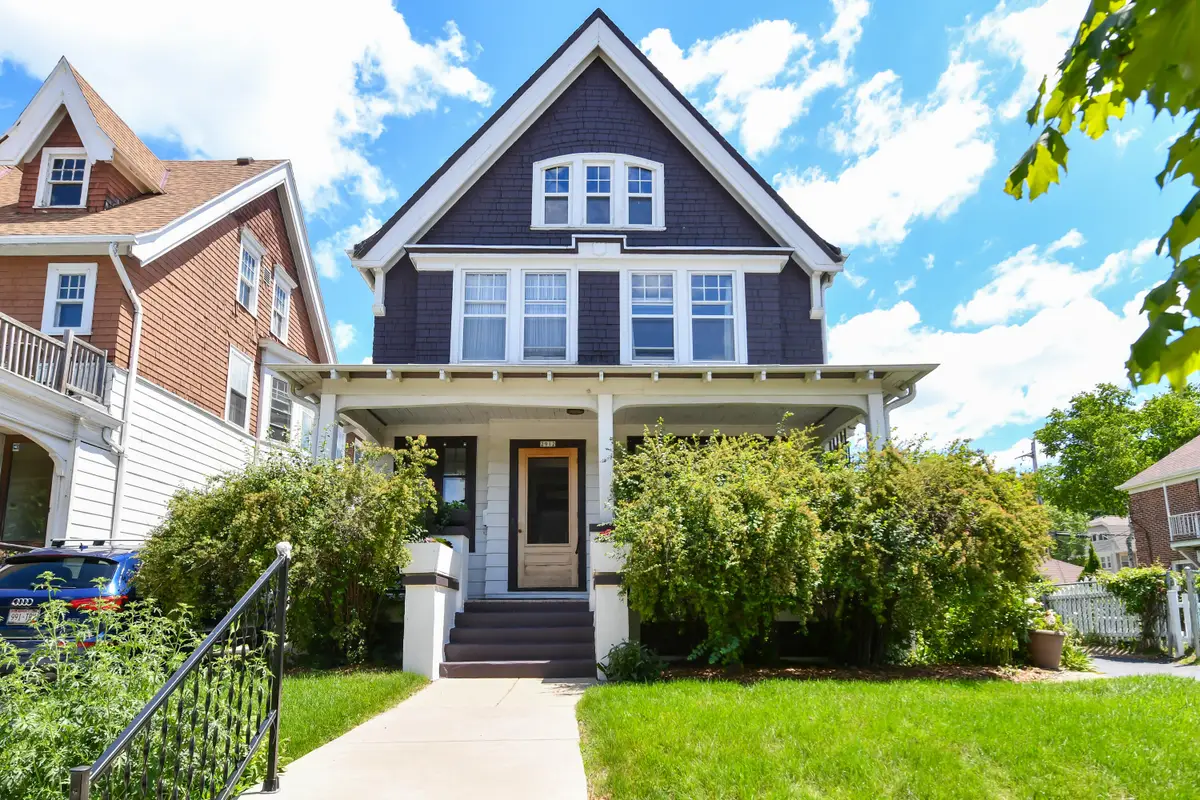 2912 N Murray Ave, Milwaukee, WI 53211 - #1