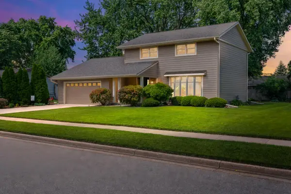 725 Hanson Ct, Onalaska, WI 54650