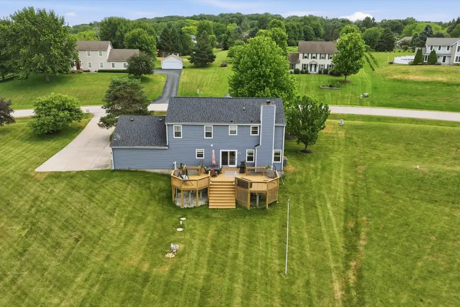 S25W30256 Jenna Ln, Genesee, WI 53188 - #3