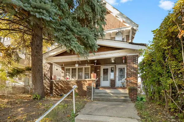 2607 N 40th St, Milwaukee, WI 53210