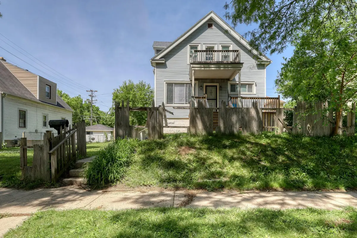 5009 N 38th St, Milwaukee, WI 53209 - #1