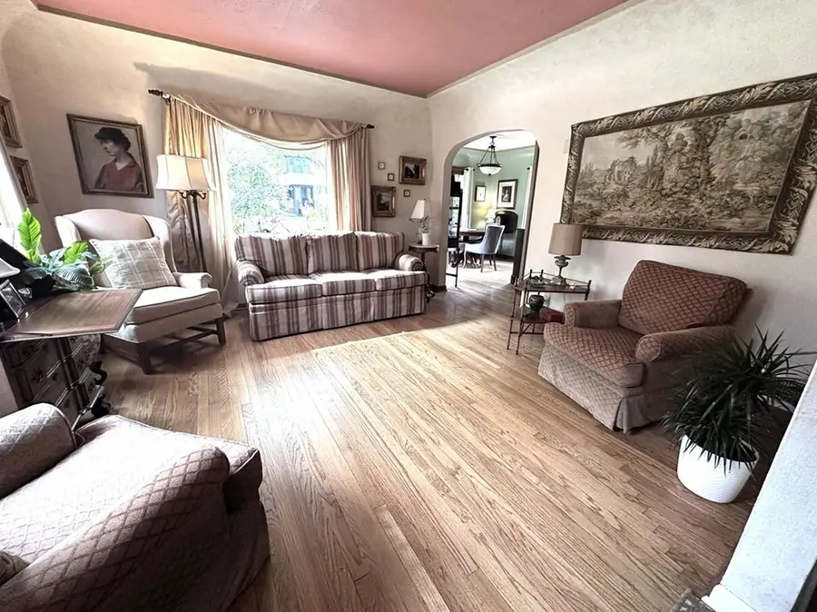 4920 N Newhall St, Whitefish Bay, WI 53217 - #2