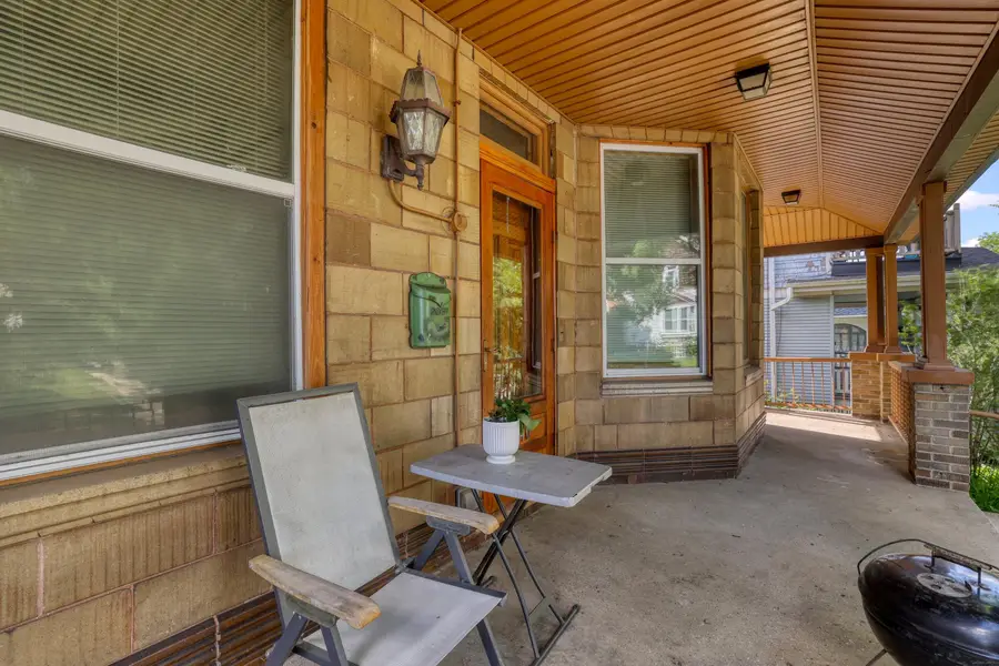 546 N 32nd St, Milwaukee, WI 53208 - #3