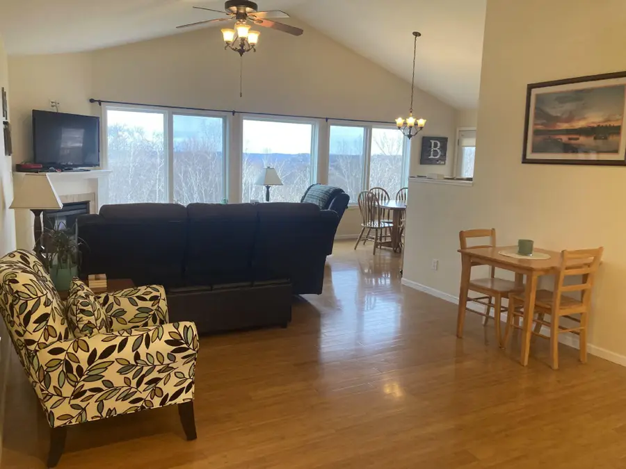w3676 Highland Dr, Greenfield, WI 54601 - #3
