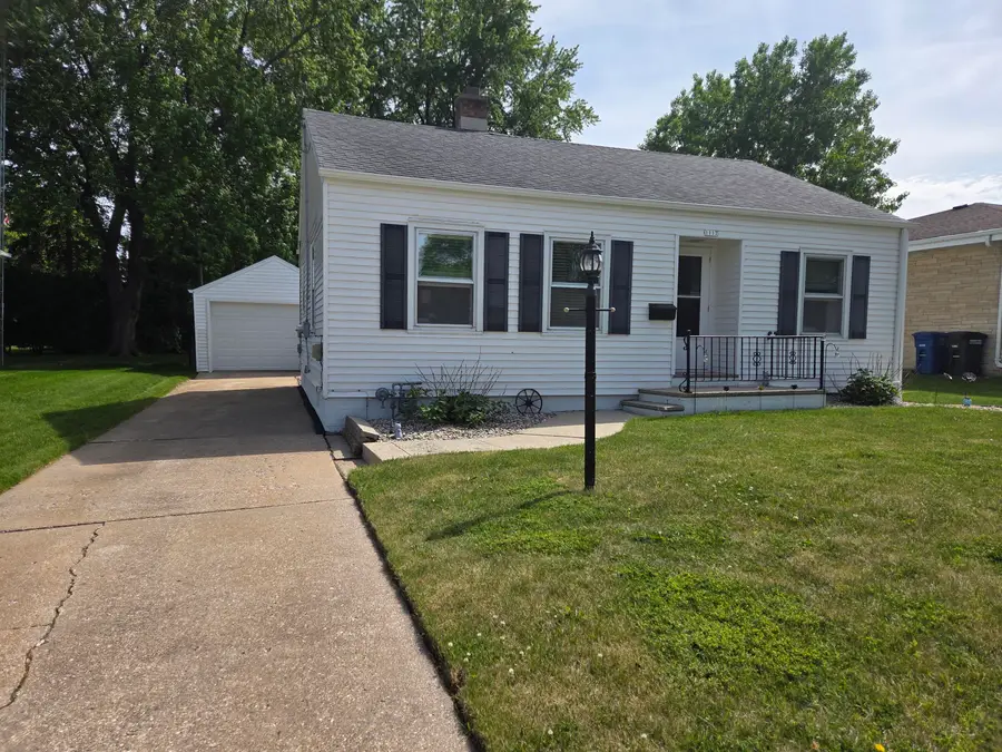 1117 Adams Ave, Oshkosh, WI 54902 - #2