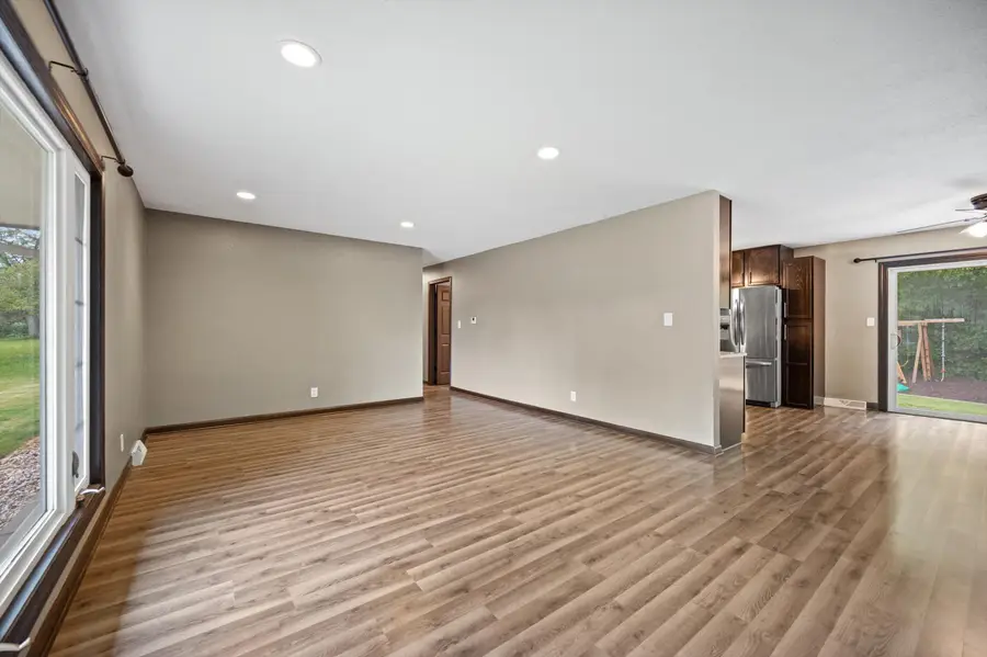 W284N6506 Hawthorne Rd, Hartland, WI 53029 - #3