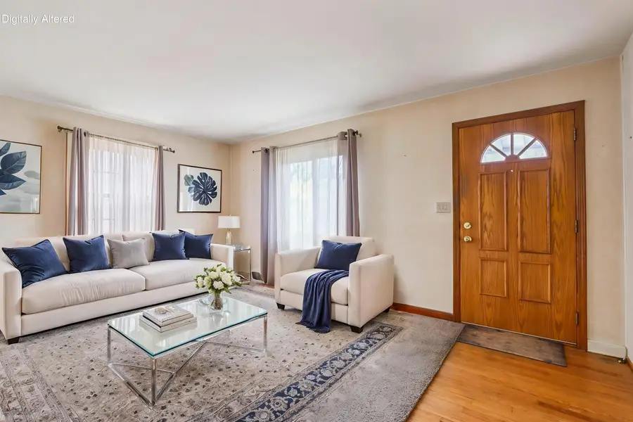 1308 E Tripoli Ave, Milwaukee, WI 53207 - #3