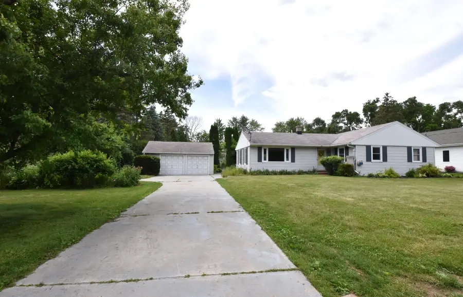 W228S8775 Cherry St, Big Bend, WI 53103 - #3