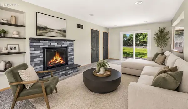 103 Debbie Ct, Waukesha, WI 53189
