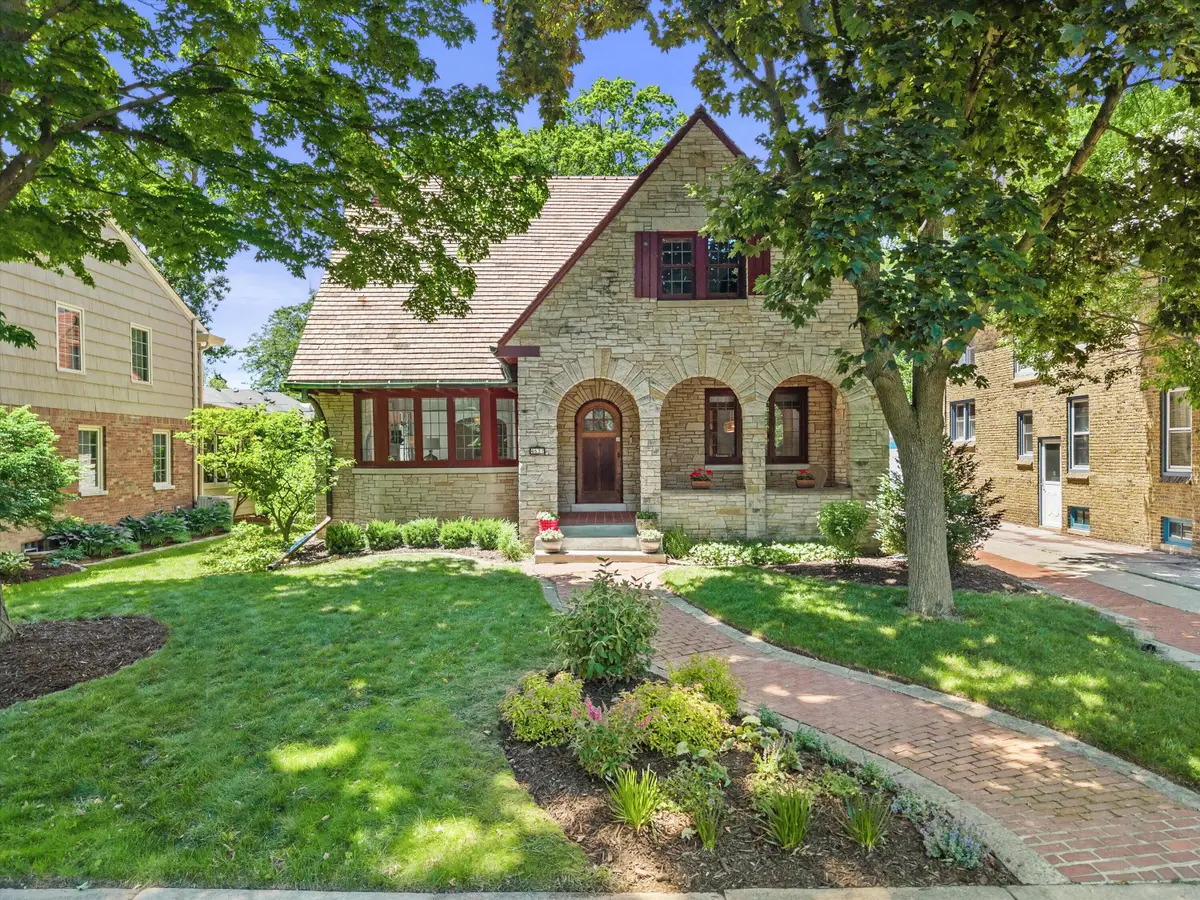 4637 N Murray Ave, Whitefish Bay, WI 53211 - #1