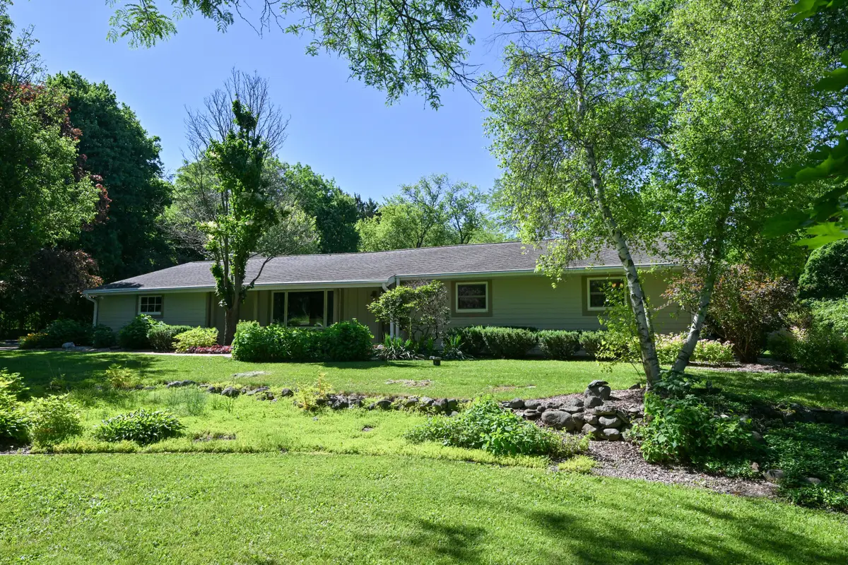 S43W22111 Beeheim Rd, Waukesha, WI 53189 - #1